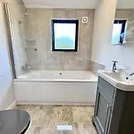 Casa de Férias The Birches With Hot Tub York