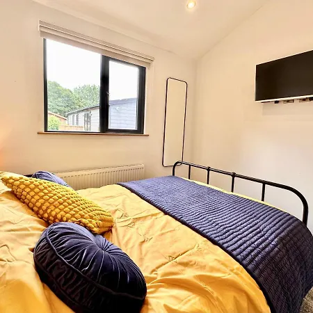 The Birches With Hot Tub 度假居 约克