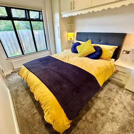 The Birches With Hot Tub 约克