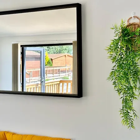 The Birches With Hot Tub * 约克