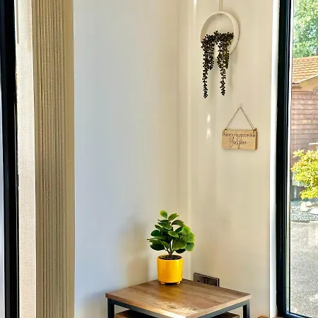 The Birches With Hot Tub *