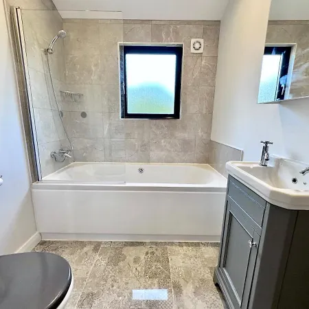 度假居 The Birches With Hot Tub 约克