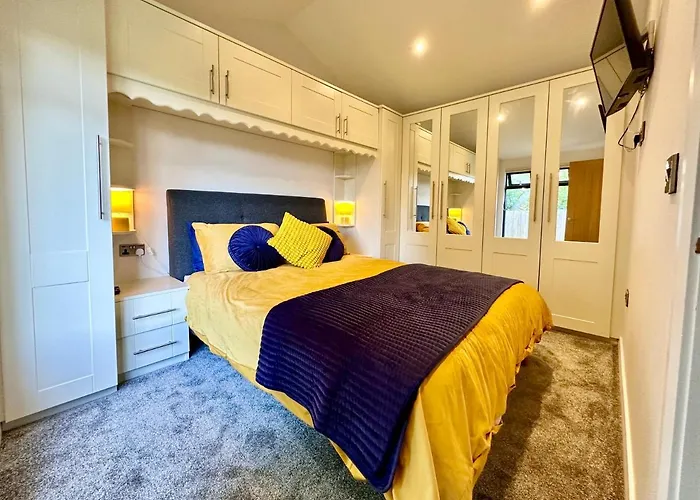 Hébergement de vacances The Birches With Hot Tub *