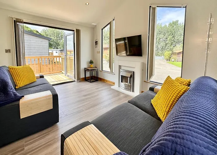 The Birches With Hot Tub Hébergement de vacances York