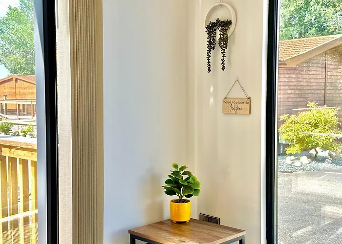 The Birches With Hot Tub *