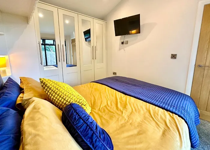 The Birches With Hot Tub יורק