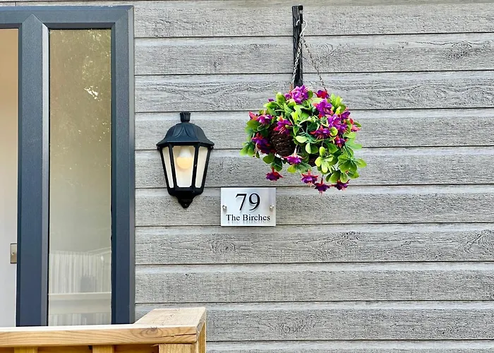 The Birches With Hot Tub בית נופש